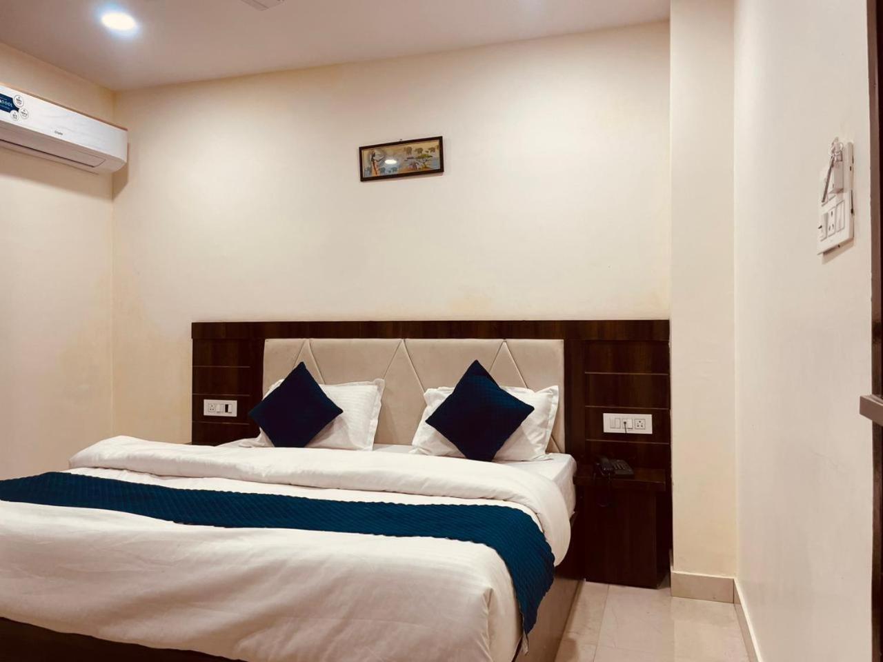 Wooibhotels The Divine Ganga Haridwār Buitenkant foto